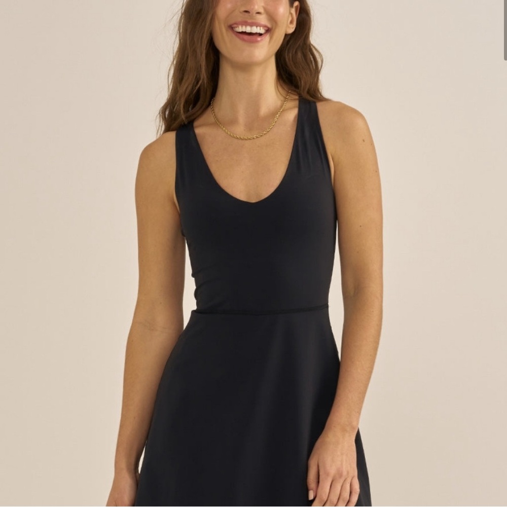 Outdoor Voices Elegant Black Top - Picture 4 of 6